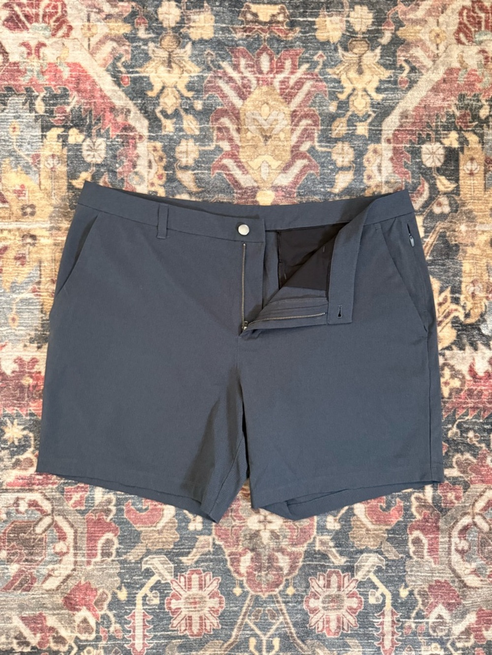LuLu Lemon Men's Gray Performance Shorts